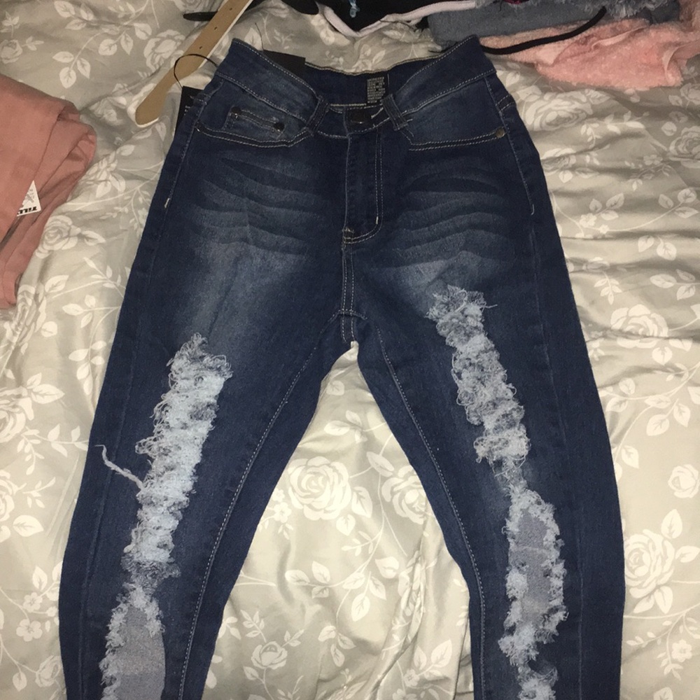 Fashion nova stretchy HIGH WAIST diistressed jeans